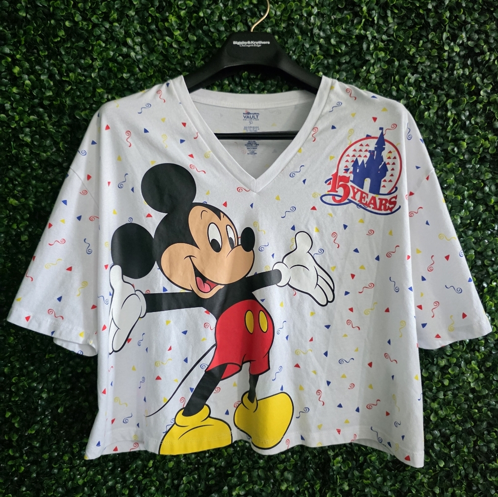 Walt Disney World Women's White/ Red Mickey Mouse Short Sleeve Tee Size XL